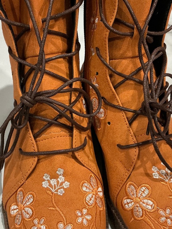 Shoes - Cute Brown Flower Ankle Boots